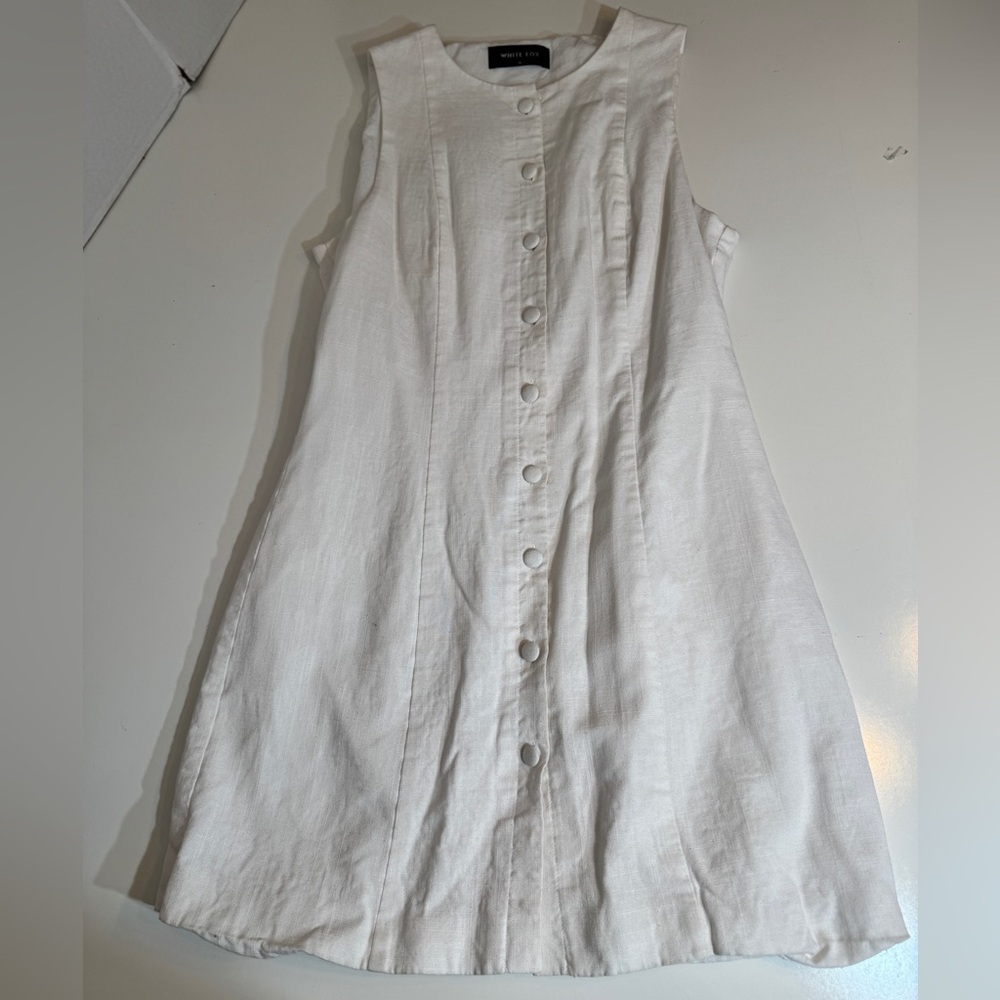 WHITEFOX SIZE MEDIUM Sleeveless Button-Front White Linen Dress
